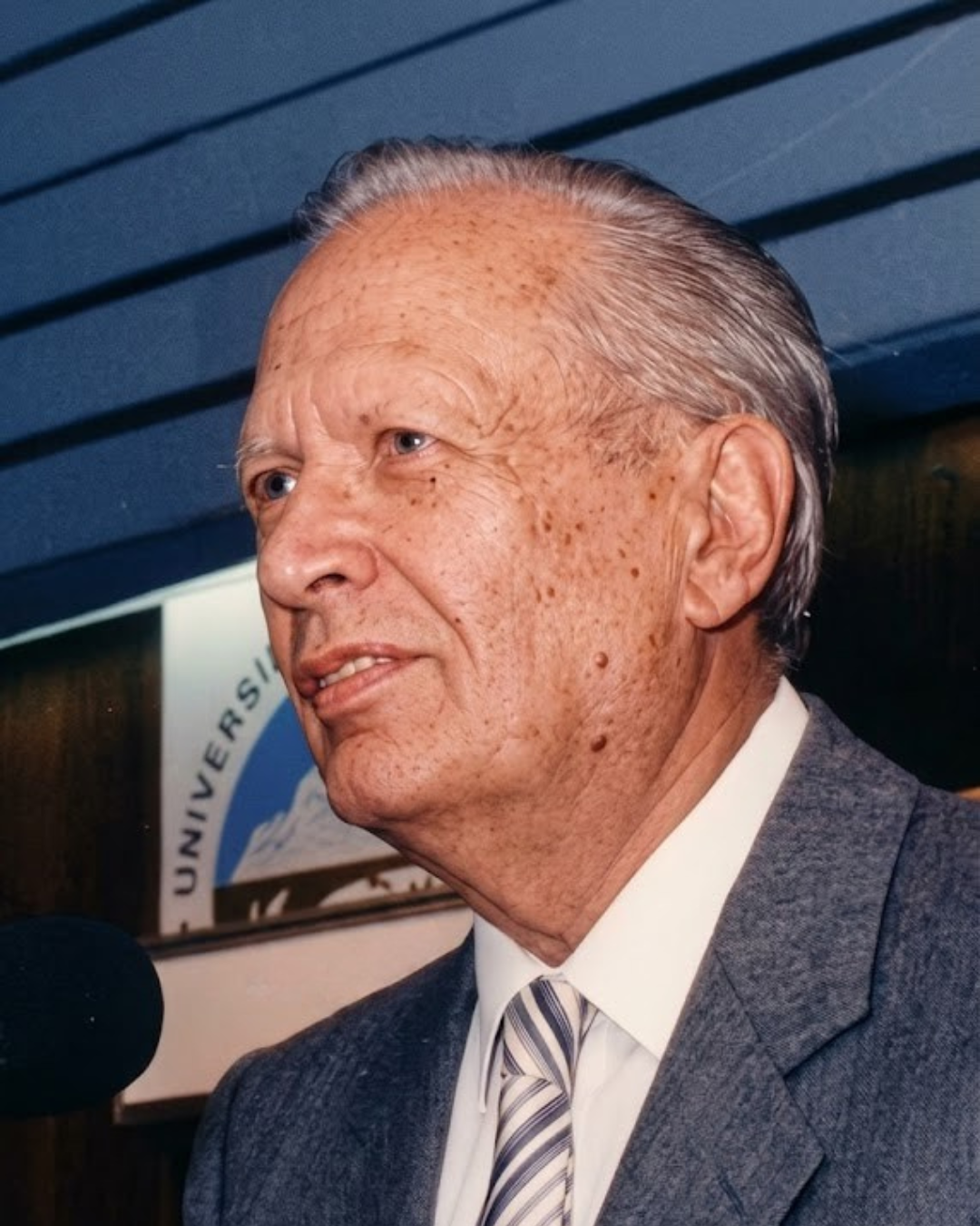 Dr. William Leslie CHAPMAN